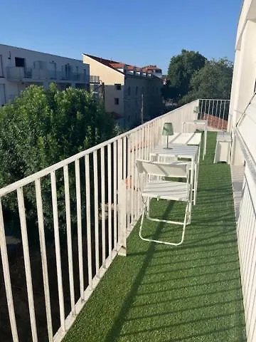 Champs De Mars 1 Proche Centre Ville, Balcon Et Parking 公寓
